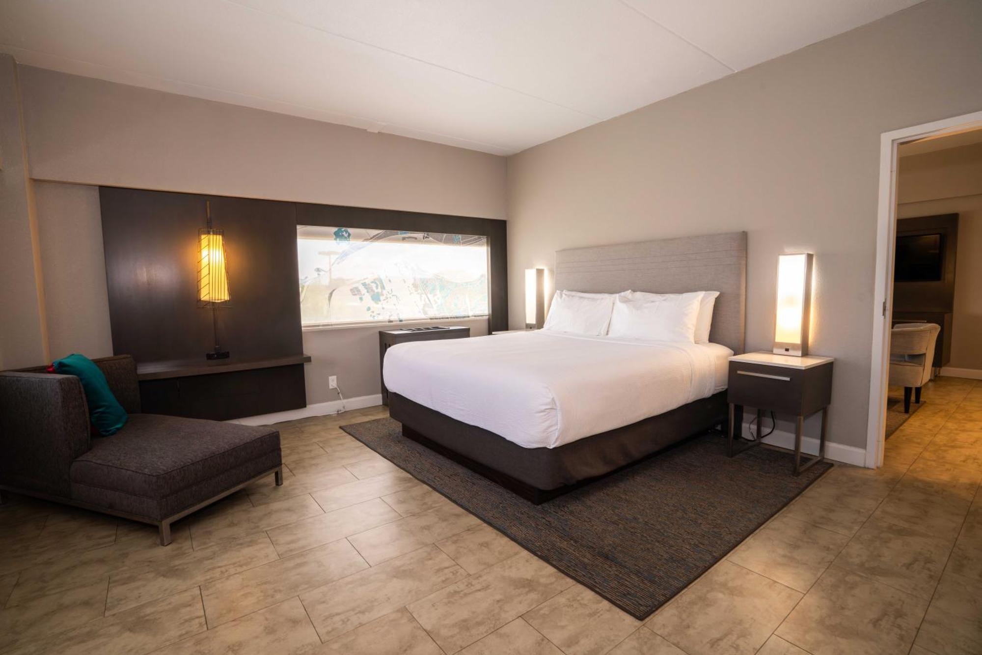 Hotel Indigo Harrisburg - Hershey By Ihg Exterior photo